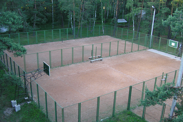 Спортивные площадки